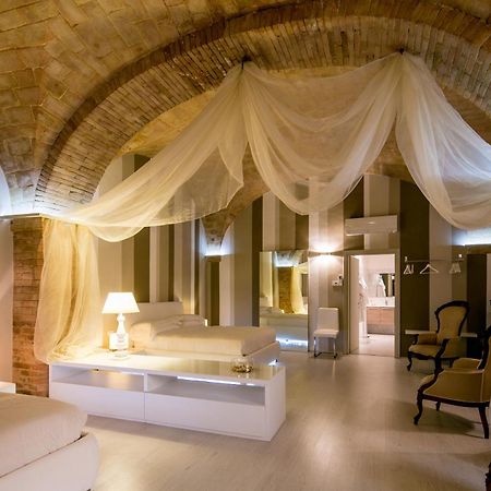 Hotel Degli Affreschi Montefalco Ruang foto