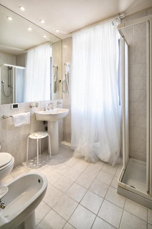 Hotel Degli Affreschi Montefalco Ruang foto